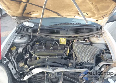 2001 Plymouth Neon Highline z USA, uszkodzony, nr VIN 1P3ES46C41D106972